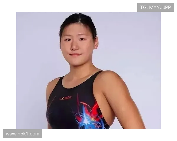 叶诗文训练间抹口红，这画风…谁给她的自由啊？