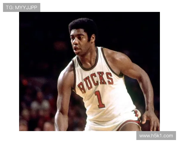 奥斯卡·罗伯特森突破组织双核效率压制同期得分手