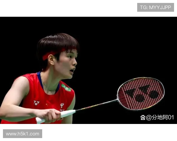 安洗莹球场上拼到吐，场下居然睡得像个无忧无虑的吃货？