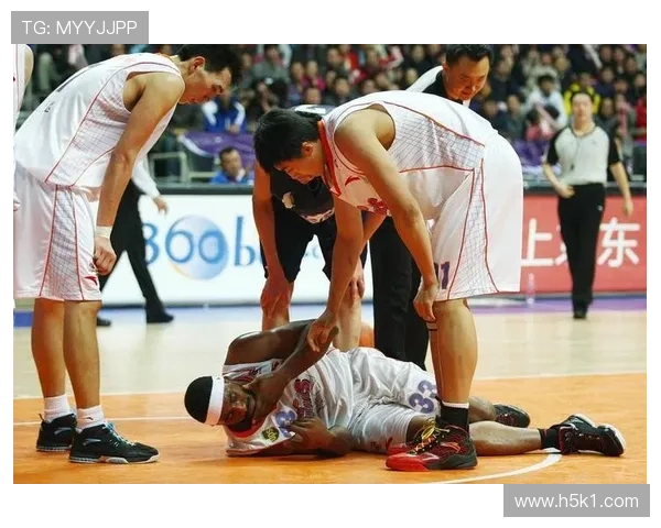 肘部动作球员犯规如何判罚？关键细节一次讲清楚